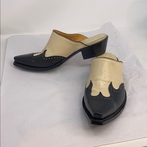 Old Gringo Sz 7.5 Slip On Mule Boots Beige/Black